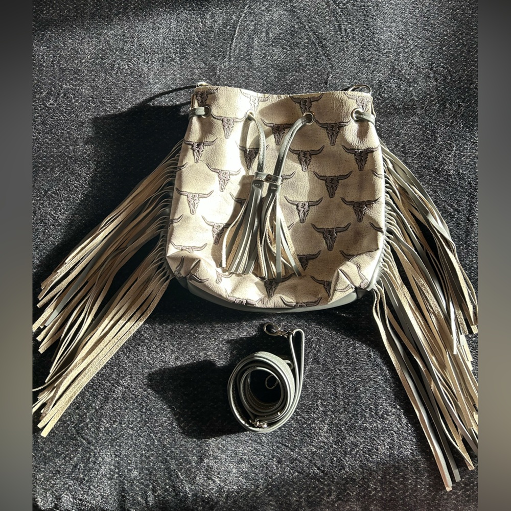 Fringed White and Grey Bull Skulls Bucket Bag